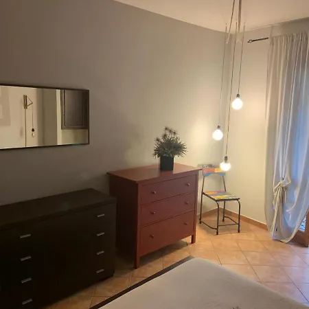 Casa Luisini 아파트 몬도비